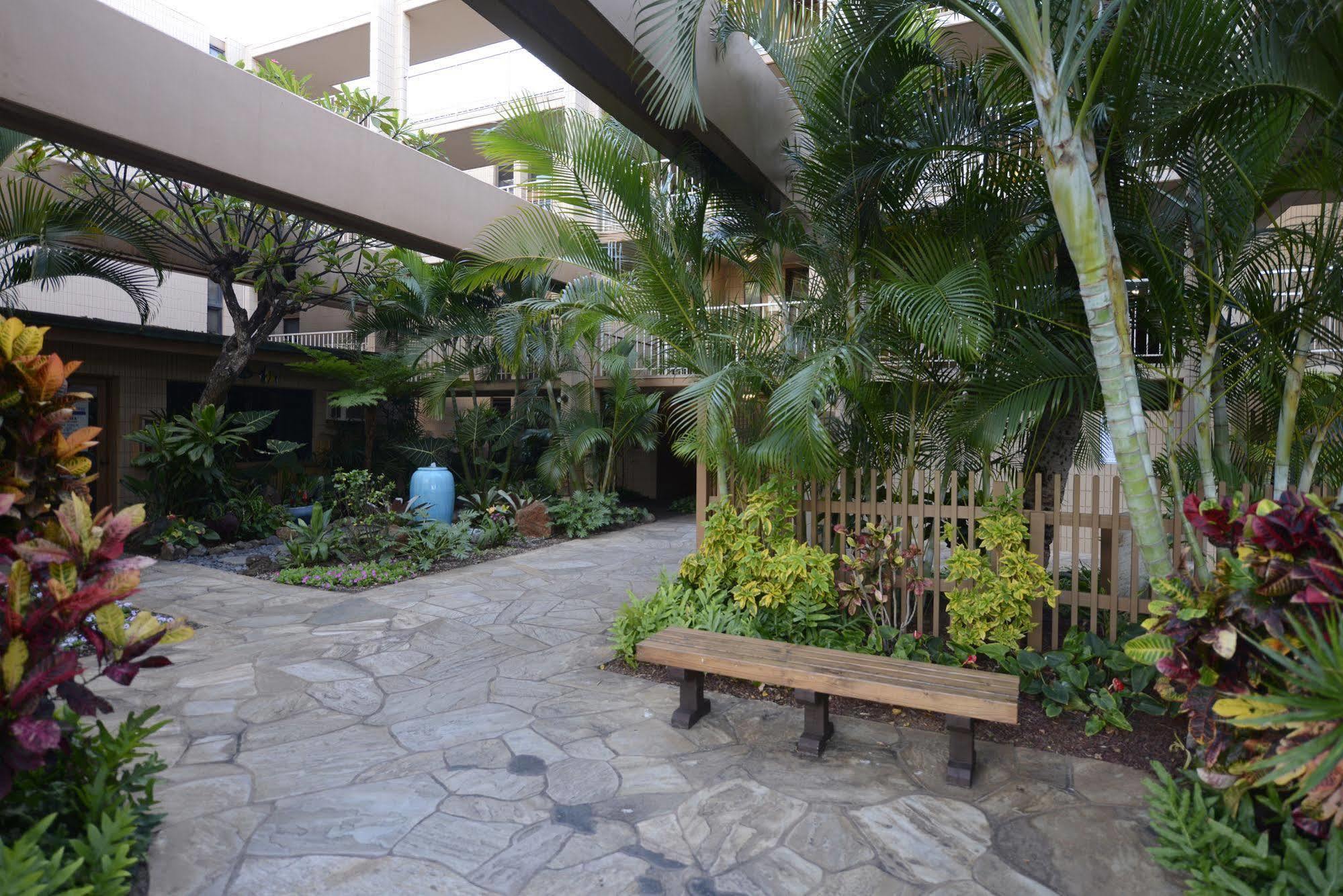Kaleialoha Condominiums Lahaina Exterior photo